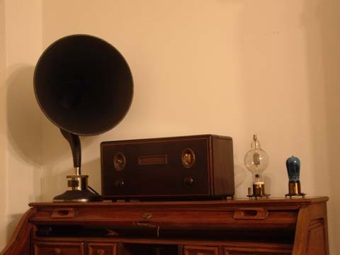 Radiola 16 & Rola cone speaker